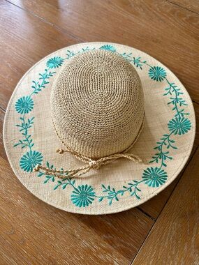 Scala Natural Fibers Floral Embroidered Sun Hat